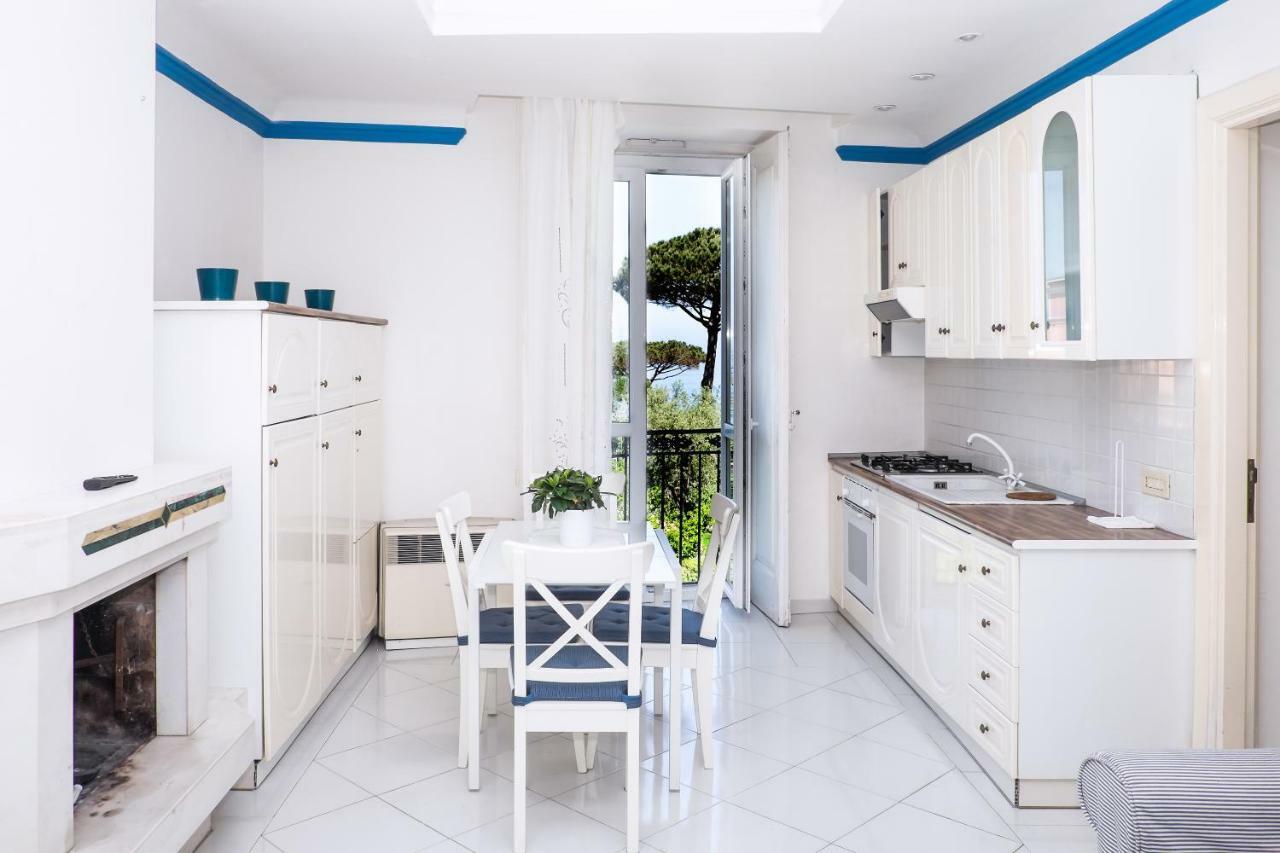 "White Mermaid" - Sorrento Downtown Sea View Apartment Eksteriør billede