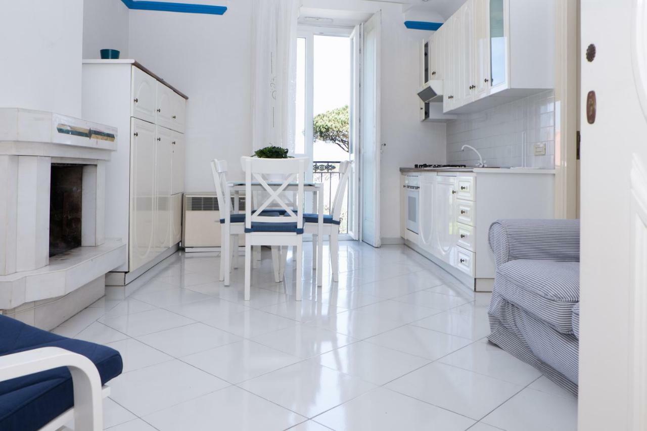 "White Mermaid" - Sorrento Downtown Sea View Apartment Eksteriør billede